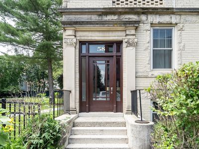 58 Pleasant St APT 6