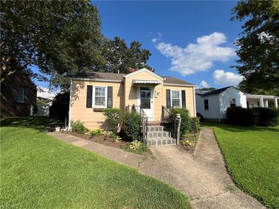 4204 Mayflower Rd