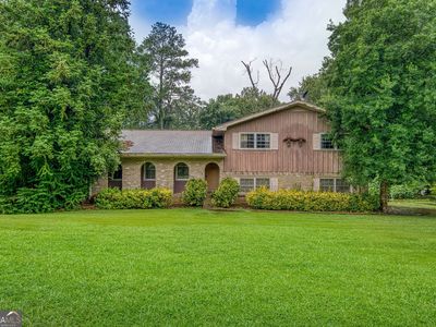 2069 Forest Dr