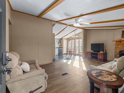 1196 Pickle Knight Rd