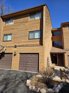 9551 Arrowhead Dr #2F