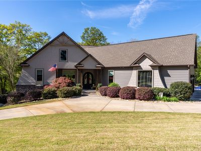 1602 Cross Creek Dr