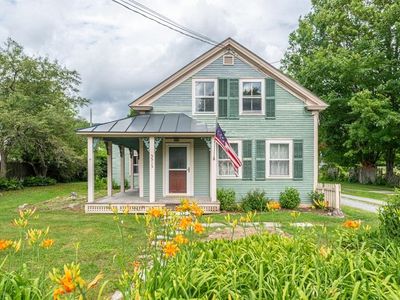 5515 Main Street