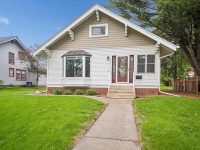 216 SW Logan St