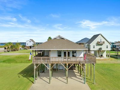 210 Fathom Dr