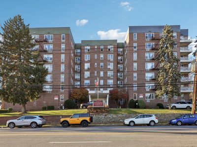 125 Bronx River Road #7C