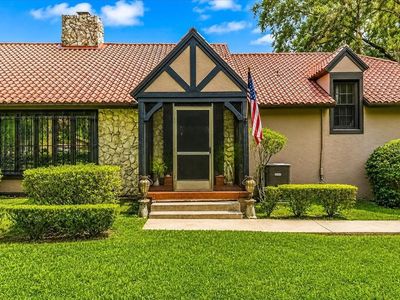 411 SW 38TH STREET