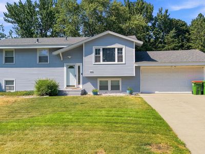 515 Westby Dr NE