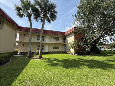 99 Spring Lake Dr APT 101