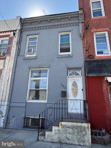 742 W Moyamensing Ave