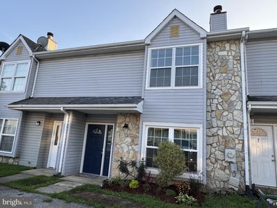 5 Revere Pl