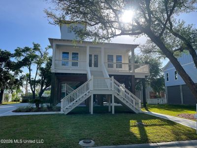 120 Beachview Dr