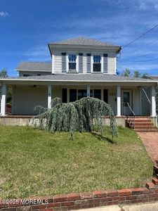 421 W Lincoln Avenue