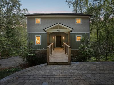 Property at 701 Harbor Dr, Lancaster, TN