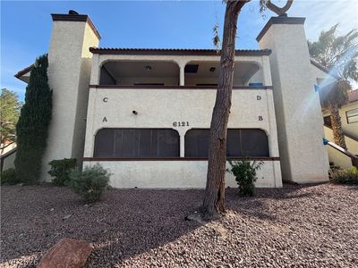 6121 W Oakey Blvd APT D