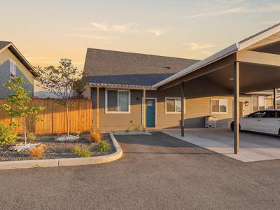 412 Azalea Ct