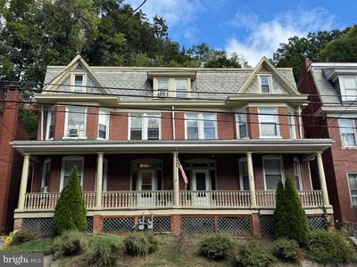 615 Greene St #2