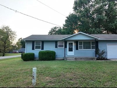 Property at 516 S Hollywood Ave, Coffeyville, KS