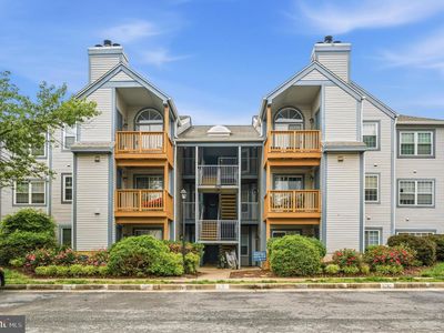 6923 Victoria Dr Unit B