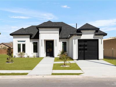 3213 E Alexa St