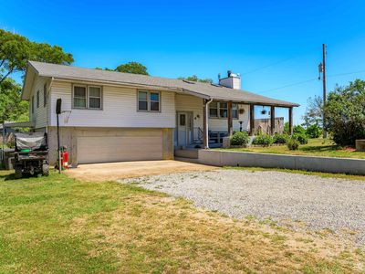 1403 N Webb Rd