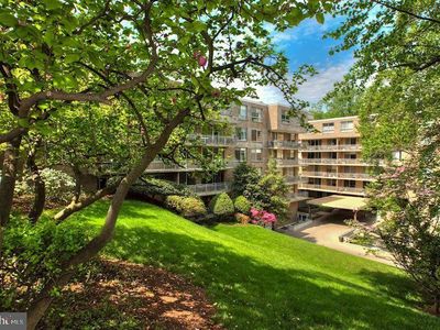 4100 Cathedral Ave NW #717