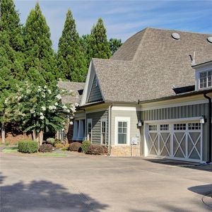 2689 Middlecreek Way