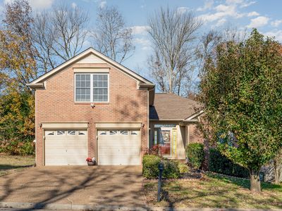 525 Forest Pointe Pl