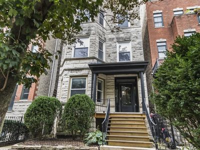 847 W Roscoe St APT 1