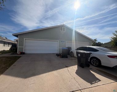 150 Derek Dr