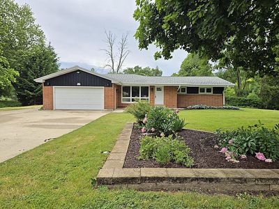 W136N7015 Claas ROAD