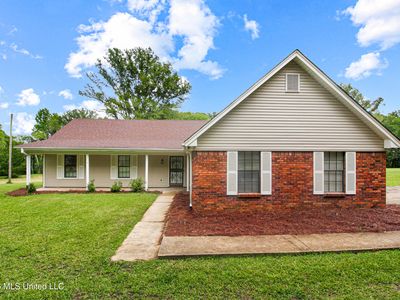 2334 N Pine Lea Dr