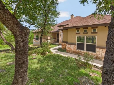 806 SHADY HOLW