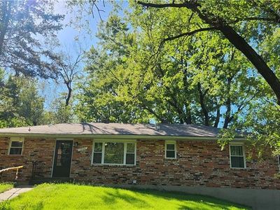 Property at 7500 N Main St, Gladstone, MO