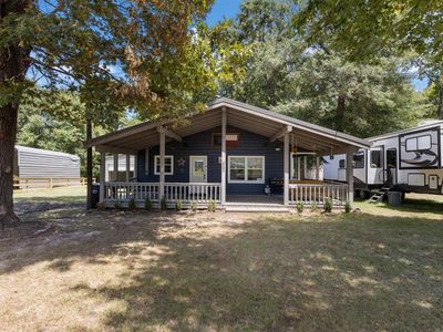 862 Lakeview Dr