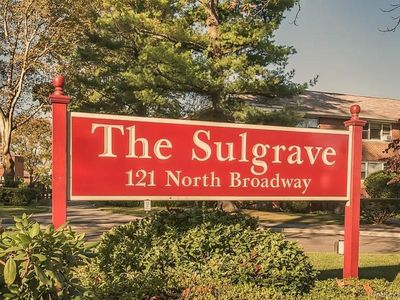 121 N Broadway #11-E