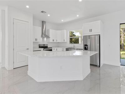 1081 Desoto BLVD S