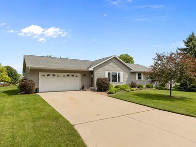 Property at 1140 Grassy Plains Dr, Neenah, WI