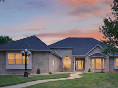1693 Lancaster Dr