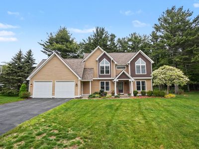 205 Woodlark Ct