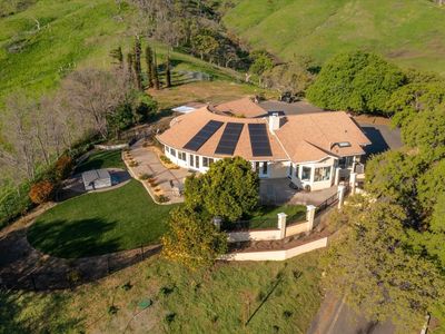 8725 Quail Canyon Rd