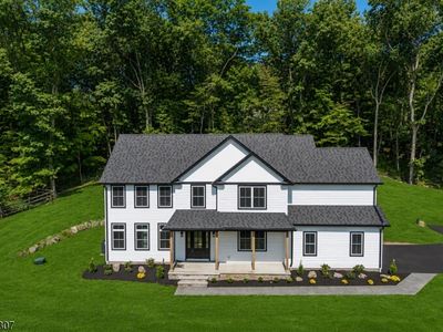 477 W Hill Rd
