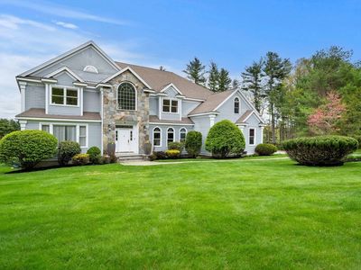 8 Hitchcock Farm Rd