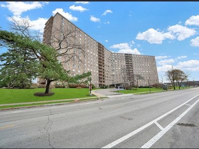 6833 N Kedzie Ave APT 703