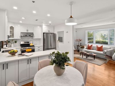 110 Coolidge Hill Rd APT 2