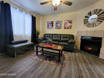 2753 N Fair Oaks Ave