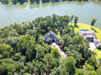 532 Forest Bluffs Rd