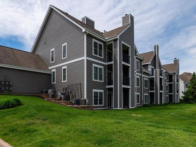 6155 Chasewood Pkwy APT 201