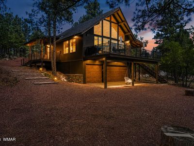 2433 Mesa Dr