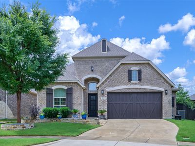 2700 Albany Dr